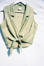 Load image into Gallery viewer, the blouse / urchin