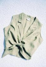 Load image into Gallery viewer, the blouse / urchin
