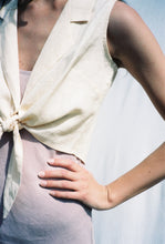 Load image into Gallery viewer, the blouse / dawn